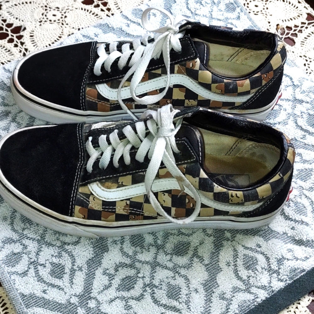 Vans SZ: 9 Sneakers Checkerboard Camo Off The Wall Shoes